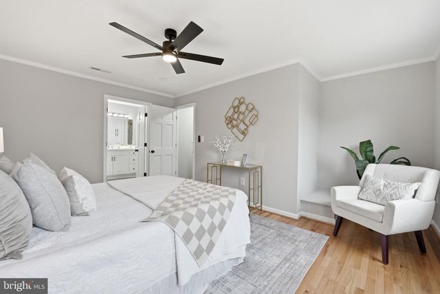 9438 WALLINGFORD DR, Burke, VA 22015