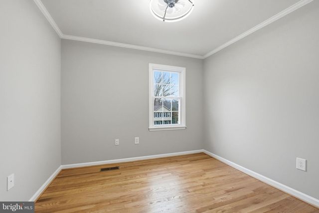 9438 WALLINGFORD DR, Burke, VA 22015