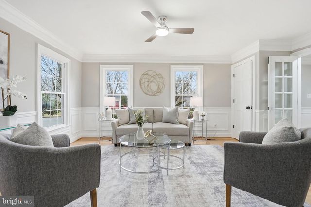 9438 WALLINGFORD DR, Burke, VA 22015