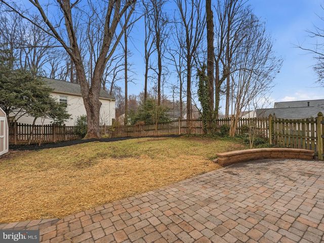 9438 WALLINGFORD DR, Burke, VA 22015