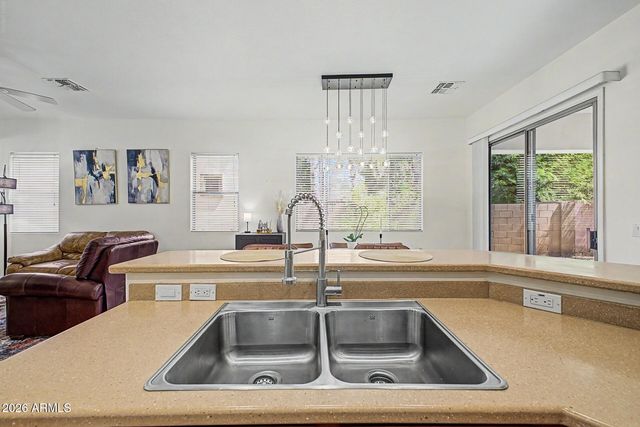 1887 W PERIWINKLE Way, Chandler, AZ 85248