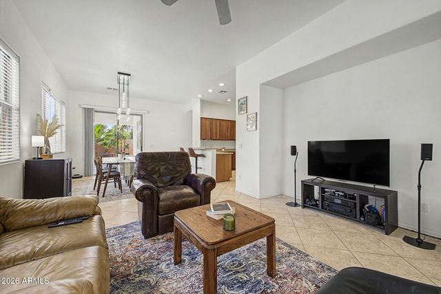 1887 W PERIWINKLE Way, Chandler, AZ 85248