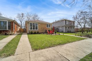 933 McDaniel Avenue, Evanston, IL 60202