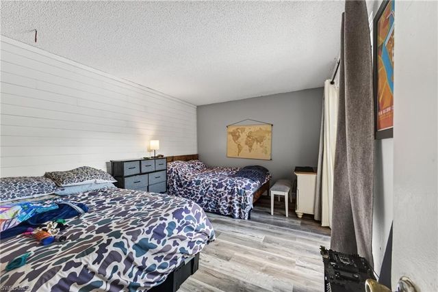 5240 Cedarbend DR 3, Fort Myers, FL 33919