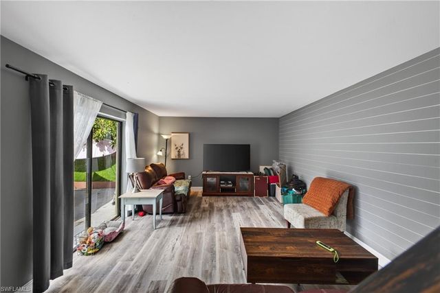 5240 Cedarbend DR 3, Fort Myers, FL 33919