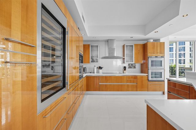 7141 Fisher Island Drive 7141, Miami Beach, FL 33109
