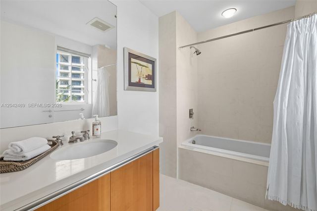 7141 Fisher Island Drive 7141, Miami Beach, FL 33109
