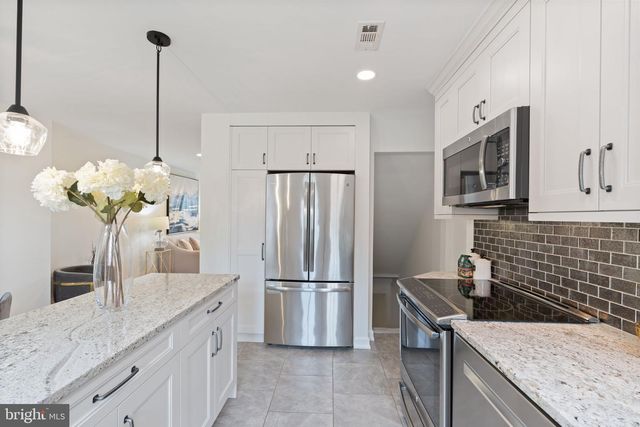 4608 36TH ST S, Arlington, VA 22206