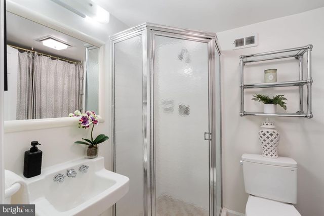 4608 36TH ST S, Arlington, VA 22206