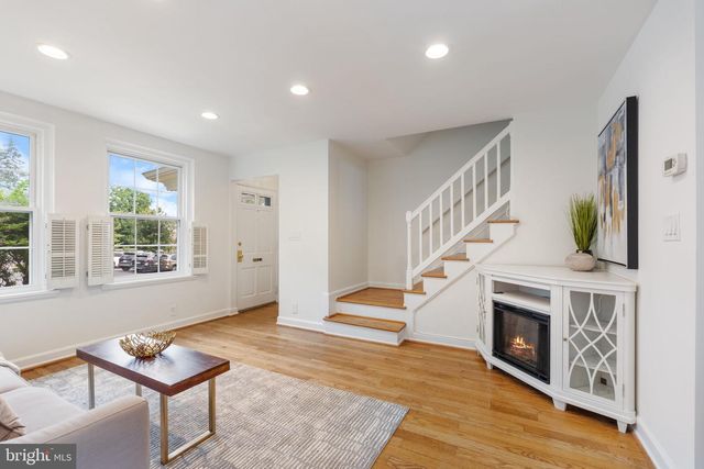 4608 36TH ST S, Arlington, VA 22206