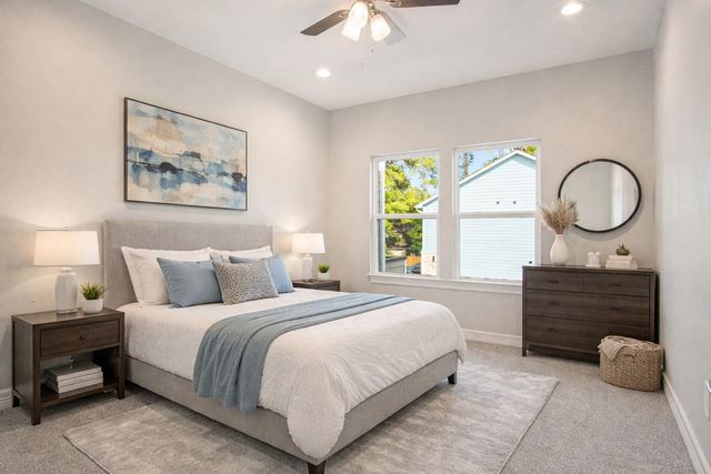 5262 Ella Boulevard 100C, Houston, TX 77018