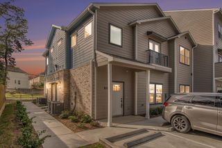 5262 Ella Boulevard 100C, Houston, TX 77018