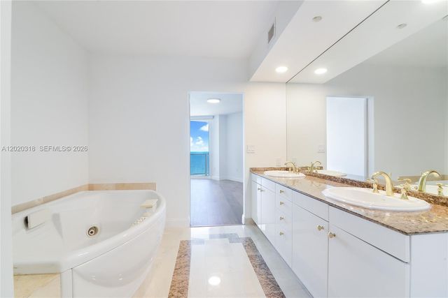 19333 Collins Ave 1907, Sunny Isles Beach, FL 33160