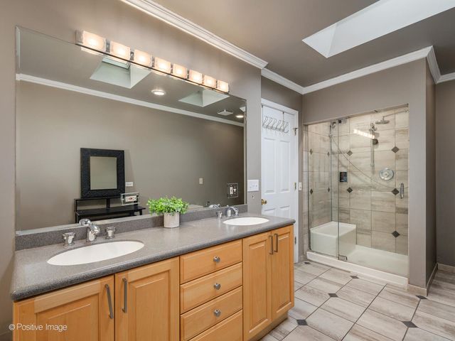 1720 W Altgeld Street, Chicago, IL 60614