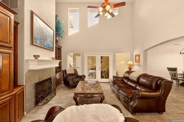 2827 Meadow Breeze, New Braunfels, TX 78132