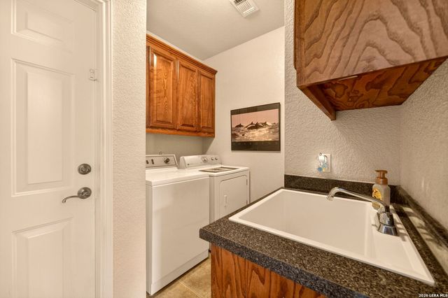 2827 Meadow Breeze, New Braunfels, TX 78132