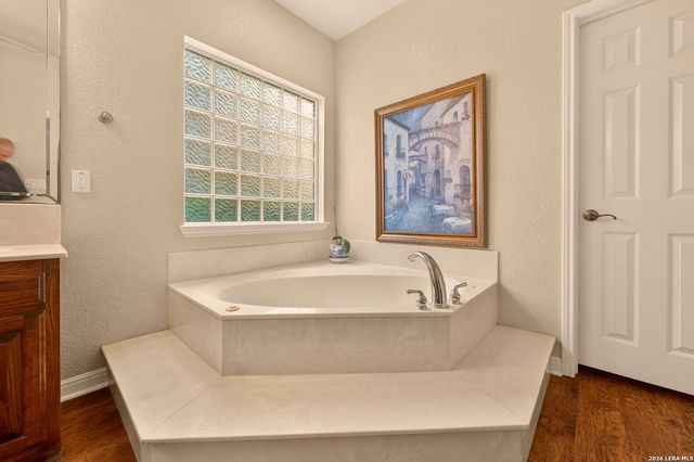 2827 Meadow Breeze, New Braunfels, TX 78132