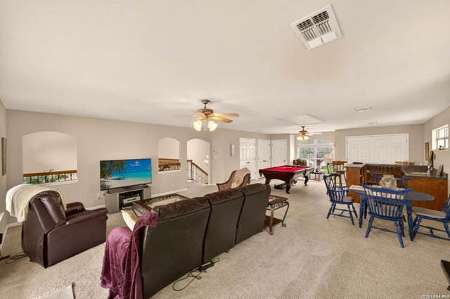2827 Meadow Breeze, New Braunfels, TX 78132
