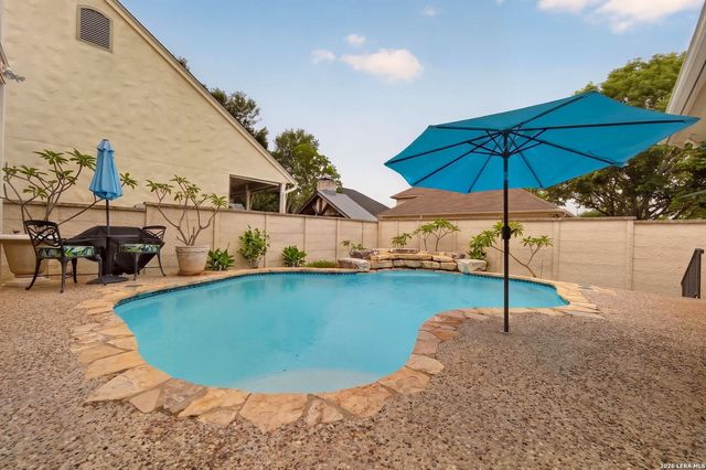 2827 Meadow Breeze, New Braunfels, TX 78132