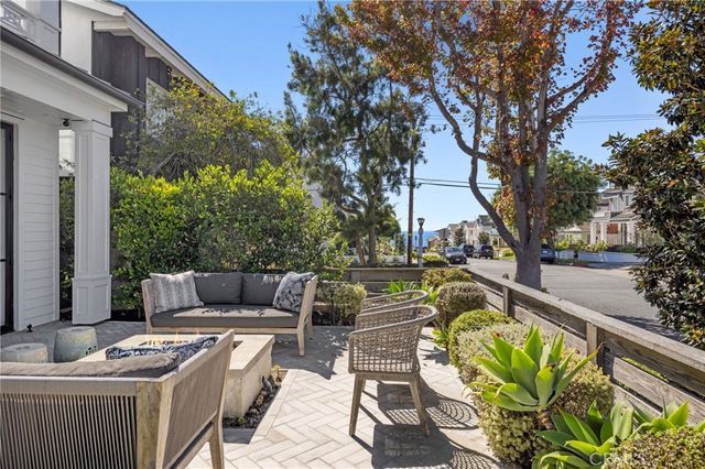 302 Orchid Avenue, Corona Del Mar, CA 92625