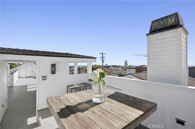 302 Orchid Avenue, Corona Del Mar, CA 92625