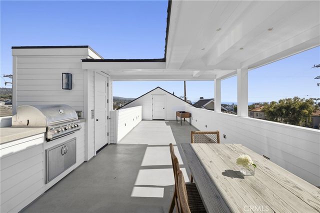 302 Orchid Avenue, Corona Del Mar, CA 92625