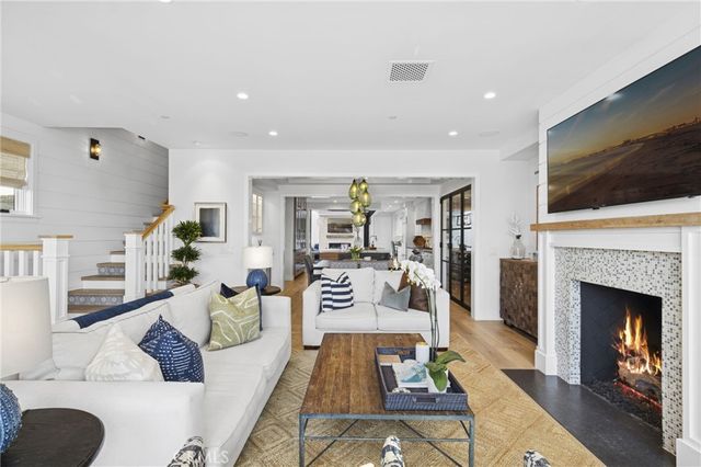 302 Orchid Avenue, Corona Del Mar, CA 92625