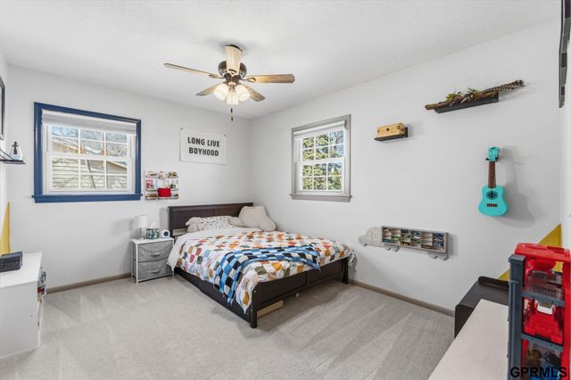 12402 Shamrock Road, Omaha, NE 68154