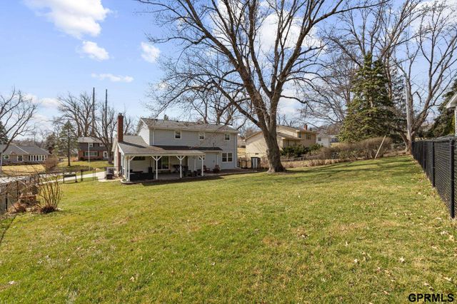 12402 Shamrock Road, Omaha, NE 68154