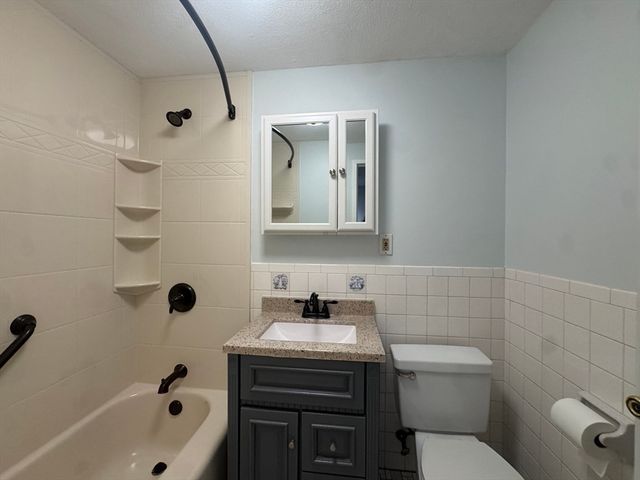 315 Neponset St 66, Norwood, MA 02062