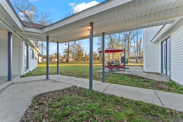 31204 Dunn Rd, Denham Springs, LA 70726