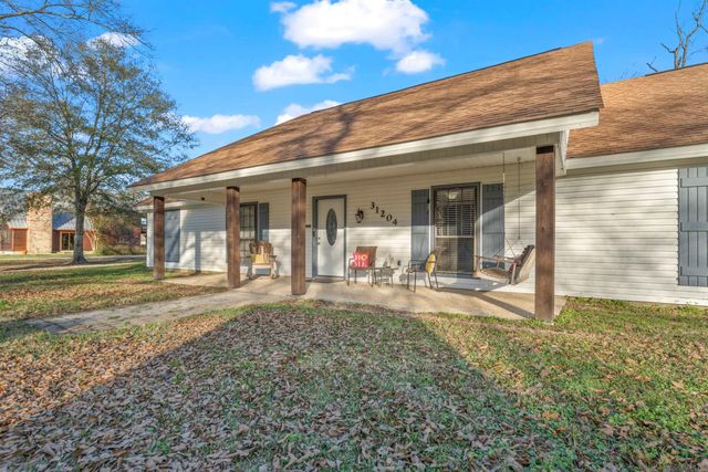 31204 Dunn Rd, Denham Springs, LA 70726