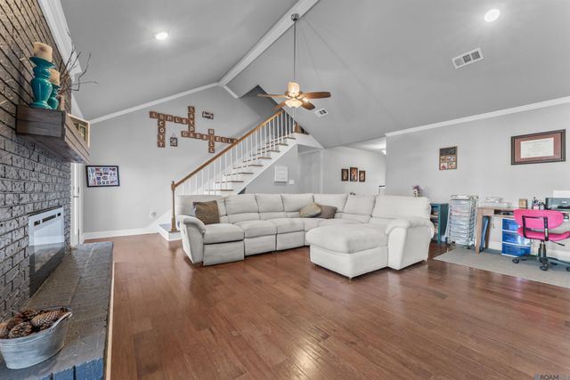 31204 Dunn Rd, Denham Springs, LA 70726