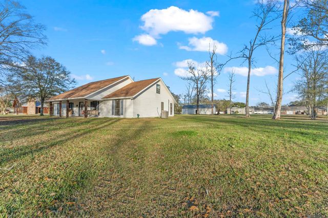 31204 Dunn Rd, Denham Springs, LA 70726