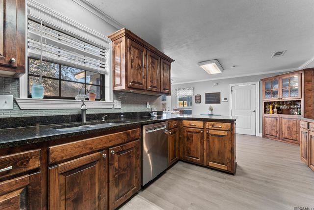 31204 Dunn Rd, Denham Springs, LA 70726