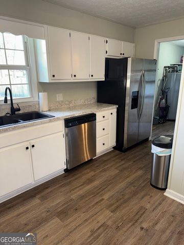 909 Clarks Bluff Road, Kingsland, GA 31548