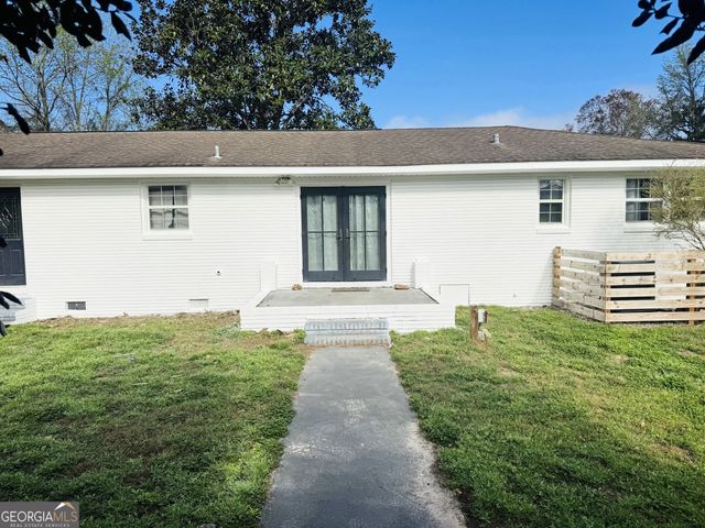 909 Clarks Bluff Road, Kingsland, GA 31548