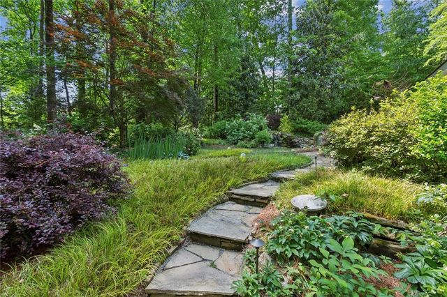 1600 Savannah Court SE, Smyrna, GA 30080