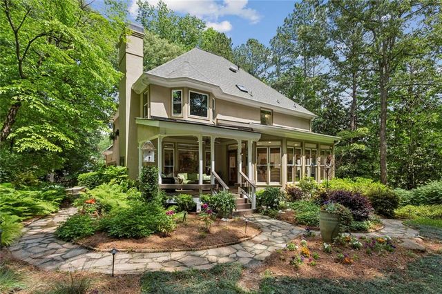 1600 Savannah Court SE, Smyrna, GA 30080