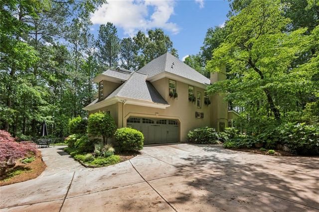 1600 Savannah Court SE, Smyrna, GA 30080