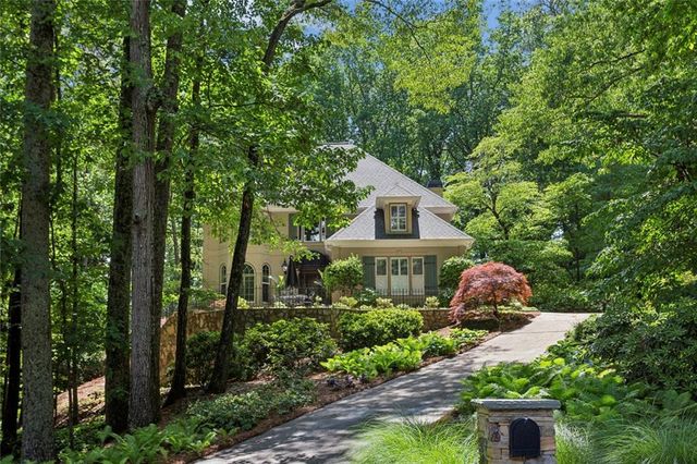 1600 Savannah Court SE, Smyrna, GA 30080
