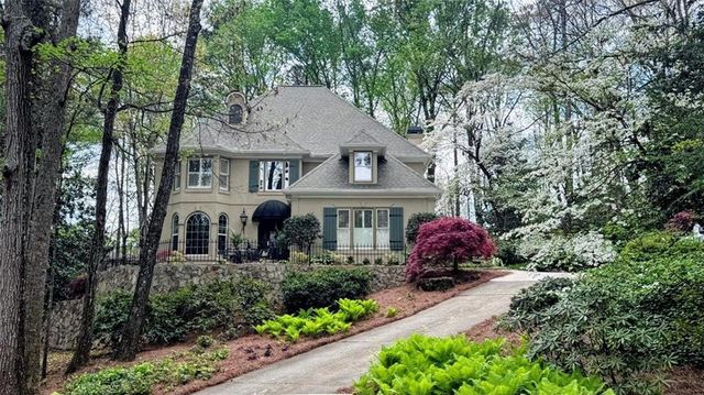 1600 Savannah Court SE, Smyrna, GA 30080