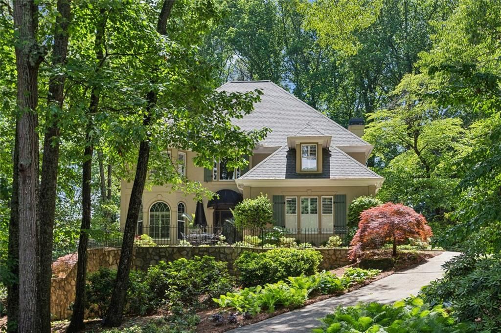 1600 Savannah Court SE, Smyrna, GA 30080