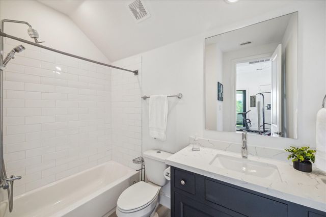 3410 Timbergrove Heights Street, Houston, TX 77008