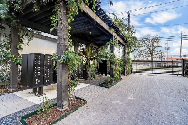 3410 Timbergrove Heights Street, Houston, TX 77008