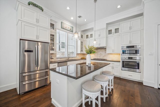 3410 Timbergrove Heights Street, Houston, TX 77008