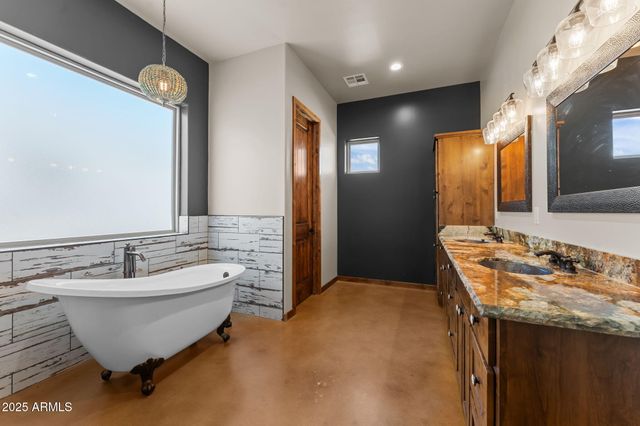 1360 Brunner Lane, Wickenburg, AZ 85390