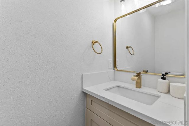 1572 Stone Edge Cir, El Cajon, CA 92021