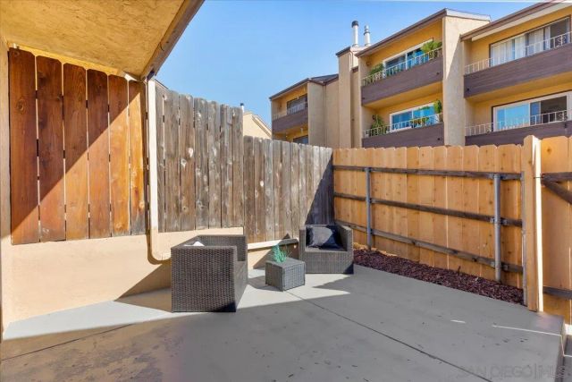 1572 Stone Edge Cir, El Cajon, CA 92021