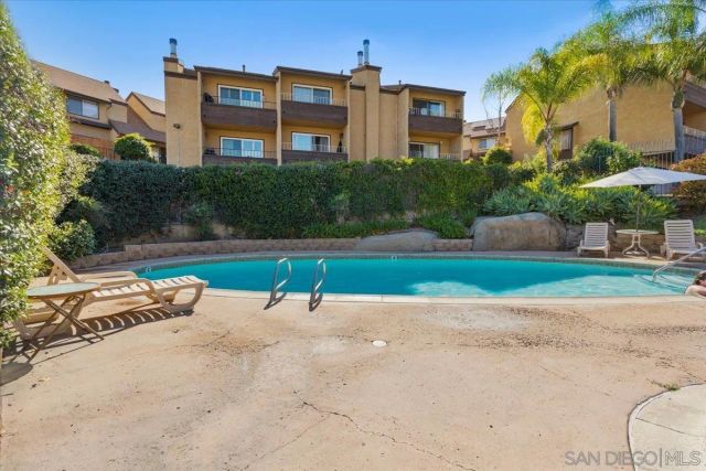 1572 Stone Edge Cir, El Cajon, CA 92021